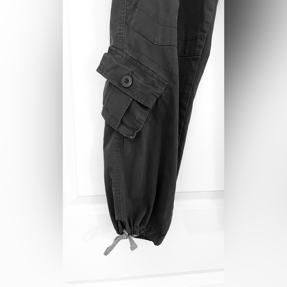 Gray Cargo Pants - Picture 5 of 7